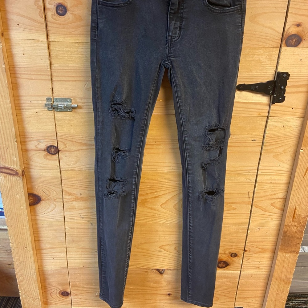 Black American eagle distressed jeans size 0